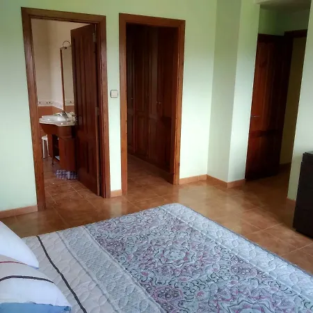 Chalet Cerca De La Playa * 圣马尔塔奥尔蒂盖拉
